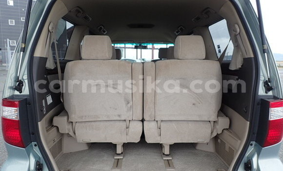 Tenga Tsaru Toyota Alphard Sirivha Mota in Beitbridge in Matabeleland South Tenga Tsaru Toyota Alphard Sirivha Mota in Beitbridge in Matabeleland South