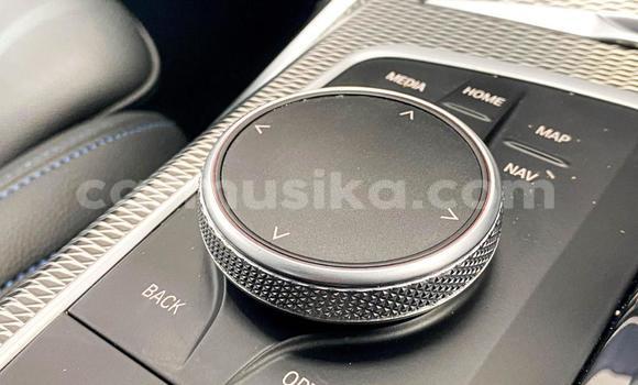 Tenga Tsaru BMW 3–Series Chena Mota in Beitbridge in Matabeleland South Tenga Tsaru BMW 3–Series Chena Mota in Beitbridge in Matabeleland South