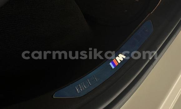 Acheter Occasion Voiture BMW X5 Blanc à Beitbridge, Matabeleland South Acheter Occasion Voiture BMW X5 Blanc à Beitbridge, Matabeleland South