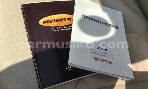 Buy Used Toyota Regius Other Car in Beitbridge in Matabeleland South Buy Used Toyota Regius Other Car in Beitbridge in Matabeleland South