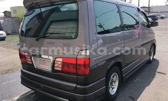 Buy Used Toyota Regius Other Car in Beitbridge in Matabeleland South Buy Used Toyota Regius Other Car in Beitbridge in Matabeleland South