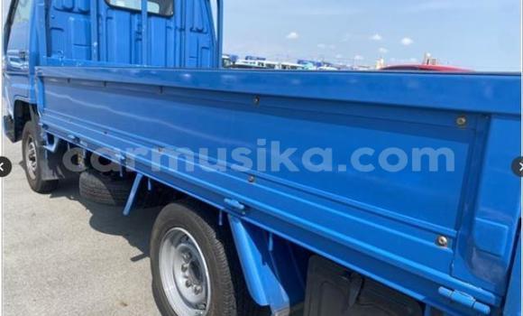 Nunua Ilio tumika Toyota Dyna Bluu Gari ndani ya Beitbridge nchini Matabeleland Kusini Nunua Ilio tumika Toyota Dyna Bluu Gari ndani ya Beitbridge nchini Matabeleland Kusini