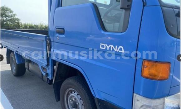 Nunua Ilio tumika Toyota Dyna Bluu Gari ndani ya Beitbridge nchini Matabeleland Kusini Nunua Ilio tumika Toyota Dyna Bluu Gari ndani ya Beitbridge nchini Matabeleland Kusini