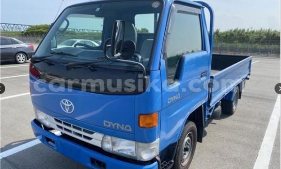 Nunua Ilio tumika Toyota Dyna Bluu Gari ndani ya Beitbridge nchini Matabeleland Kusini Nunua Ilio tumika Toyota Dyna Bluu Gari ndani ya Beitbridge nchini Matabeleland Kusini