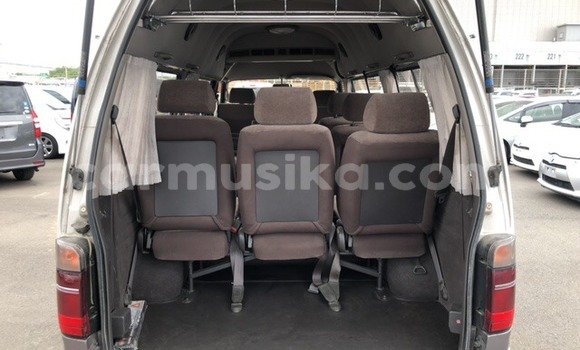 Nunua Ilio tumika Toyota Hiace Nyingine Gari ndani ya Beitbridge nchini Matabeleland Kusini Nunua Ilio tumika Toyota Hiace Nyingine Gari ndani ya Beitbridge nchini Matabeleland Kusini