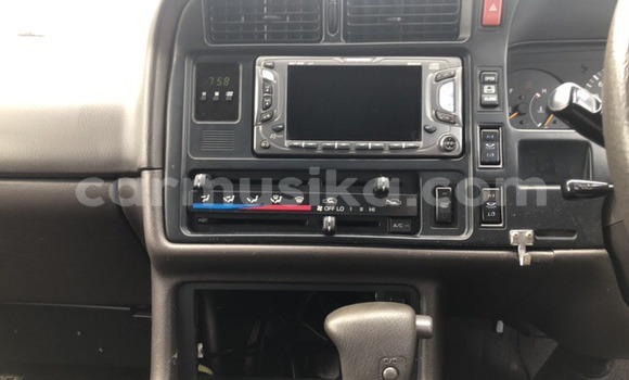 Nunua Ilio tumika Toyota Hiace Nyingine Gari ndani ya Beitbridge nchini Matabeleland Kusini Nunua Ilio tumika Toyota Hiace Nyingine Gari ndani ya Beitbridge nchini Matabeleland Kusini