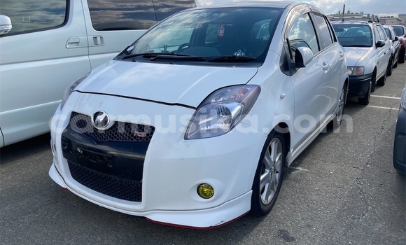 Tenga Tsaru Toyota Vitz Chena Mota in Beitbridge in Matabeleland South Tenga Tsaru Toyota Vitz Chena Mota in Beitbridge in Matabeleland South