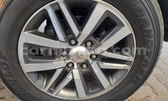 Buy Used Toyota Hilux White Car in Beitbridge in Matabeleland South Buy Used Toyota Hilux White Car in Beitbridge in Matabeleland South