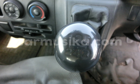 Acheter Occasion Voiture Toyota Hiace Blanc à Beitbridge, Matabeleland South Acheter Occasion Voiture Toyota Hiace Blanc à Beitbridge, Matabeleland South