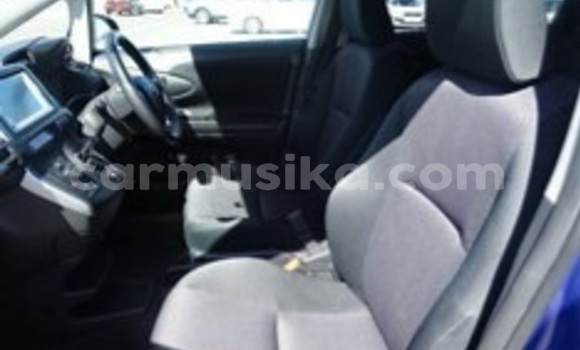 Acheter Occasion Voiture Toyota Wish Bleu à Beitbridge, Matabeleland South Acheter Occasion Voiture Toyota Wish Bleu à Beitbridge, Matabeleland South