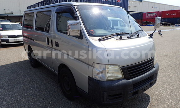 Acheter Occasion Voiture Nissan Caravan Gris à Beitbridge, Matabeleland South Acheter Occasion Voiture Nissan Caravan Gris à Beitbridge, Matabeleland South