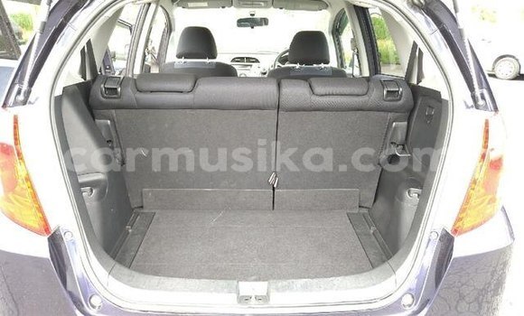 Buy Used Honda Fit Blue Car in Beitbridge in Matabeleland South Buy Used Honda Fit Blue Car in Beitbridge in Matabeleland South