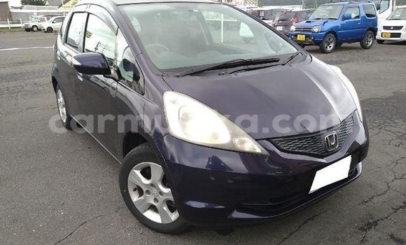 Buy Used Honda Fit Blue Car in Beitbridge in Matabeleland South Buy Used Honda Fit Blue Car in Beitbridge in Matabeleland South