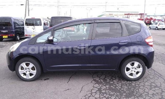 Buy Used Honda Fit Blue Car in Beitbridge in Matabeleland South Buy Used Honda Fit Blue Car in Beitbridge in Matabeleland South