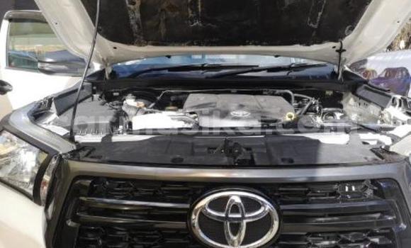 Acheter Occasion Voiture Toyota Hilux Blanc à Beitbridge, Matabeleland South Acheter Occasion Voiture Toyota Hilux Blanc à Beitbridge, Matabeleland South