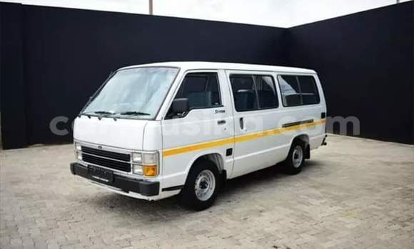 Nunua Ilio tumika Toyota Hiace Nyeupe Gari ndani ya Beitbridge nchini Matabeleland Kusini