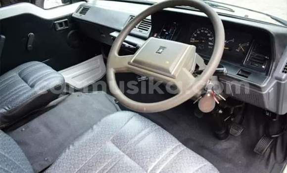 Acheter Occasion Voiture Toyota Hiace Blanc à Beitbridge, Matabeleland South Acheter Occasion Voiture Toyota Hiace Blanc à Beitbridge, Matabeleland South