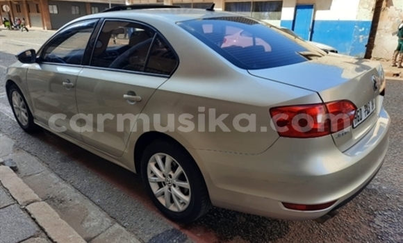 Tenga Tsaru Volkswagen Polo Zvimwe Mota in Beitbridge in Matabeleland South Tenga Tsaru Volkswagen Polo Zvimwe Mota in Beitbridge in Matabeleland South