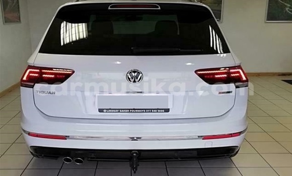 Acheter Occasion Voiture Volkswagen Tiguan Blanc à Beitbridge, Matabeleland South Acheter Occasion Voiture Volkswagen Tiguan Blanc à Beitbridge, Matabeleland South