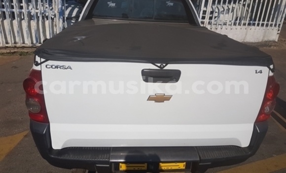 Buy Used Chevrolet S-10 Pickup White Car in Beitbridge in Matabeleland South Buy Used Chevrolet S-10 Pickup White Car in Beitbridge in Matabeleland South