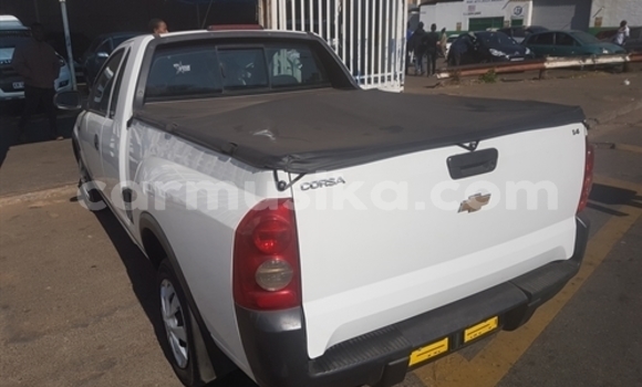 Buy Used Chevrolet S-10 Pickup White Car in Beitbridge in Matabeleland South Buy Used Chevrolet S-10 Pickup White Car in Beitbridge in Matabeleland South