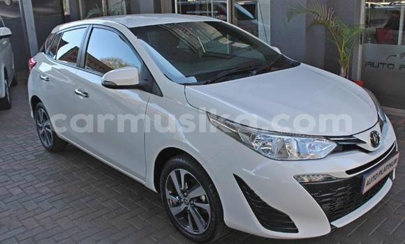 Acheter Occasion Voiture Toyota Yaris Blanc à Beitbridge, Matabeleland South Acheter Occasion Voiture Toyota Yaris Blanc à Beitbridge, Matabeleland South