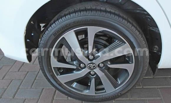 Acheter Occasion Voiture Toyota Yaris Blanc à Beitbridge, Matabeleland South Acheter Occasion Voiture Toyota Yaris Blanc à Beitbridge, Matabeleland South