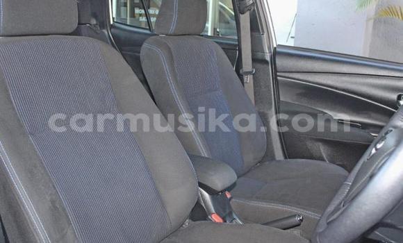 Acheter Occasion Voiture Toyota Yaris Blanc à Beitbridge, Matabeleland South Acheter Occasion Voiture Toyota Yaris Blanc à Beitbridge, Matabeleland South