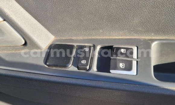 Buy Used Hyundai H200 White Truck in Beitbridge in Matabeleland South Buy Used Hyundai H200 White Truck in Beitbridge in Matabeleland South