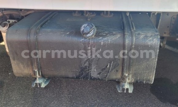 Buy Used Hyundai H200 White Truck in Beitbridge in Matabeleland South Buy Used Hyundai H200 White Truck in Beitbridge in Matabeleland South