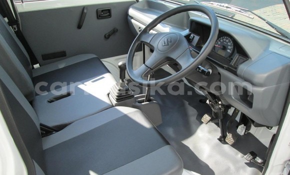 Tenga Tsaru Suzuki Carry Chena Rori in Beitbridge in Matabeleland South Tenga Tsaru Suzuki Carry Chena Rori in Beitbridge in Matabeleland South