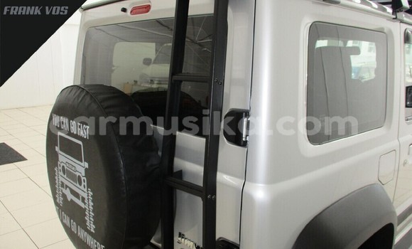 Tenga Tsaru Suzuki Jimny Zvimwe Mota in Beitbridge in Matabeleland South Tenga Tsaru Suzuki Jimny Zvimwe Mota in Beitbridge in Matabeleland South