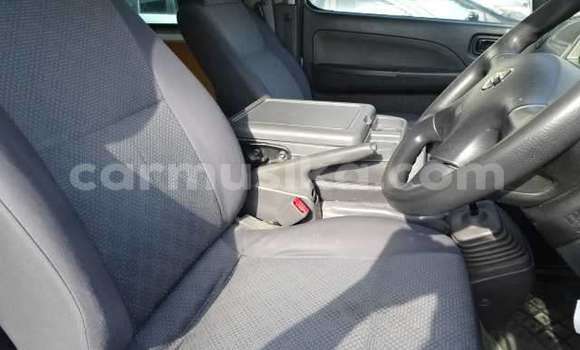 Acheter Occasion Voiture Nissan Caravan Gris à Beitbridge, Matabeleland South Acheter Occasion Voiture Nissan Caravan Gris à Beitbridge, Matabeleland South