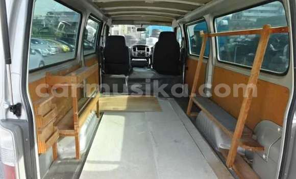 Acheter Occasion Voiture Nissan Caravan Gris à Beitbridge, Matabeleland South Acheter Occasion Voiture Nissan Caravan Gris à Beitbridge, Matabeleland South