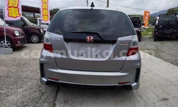 Buy Used Honda Fit Silver Car in Beitbridge in Matabeleland South Buy Used Honda Fit Silver Car in Beitbridge in Matabeleland South
