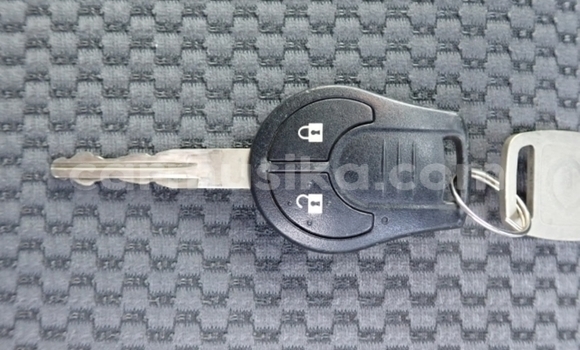 Acheter Occasion Voiture Nissan NV350 Caravan Blanc à Beitbridge, Matabeleland South Acheter Occasion Voiture Nissan NV350 Caravan Blanc à Beitbridge, Matabeleland South