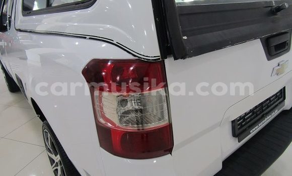 Acheter Occasion Voiture Chevrolet Corsa Blanc à Beitbridge, Matabeleland South Acheter Occasion Voiture Chevrolet Corsa Blanc à Beitbridge, Matabeleland South