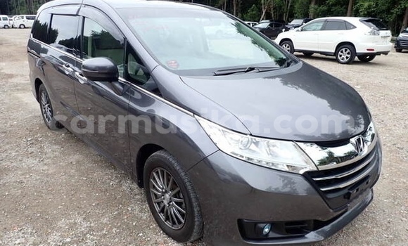 Nunua Ilio tumika Honda Odyssey Nyeusi Gari ndani ya Harare nchini Harare