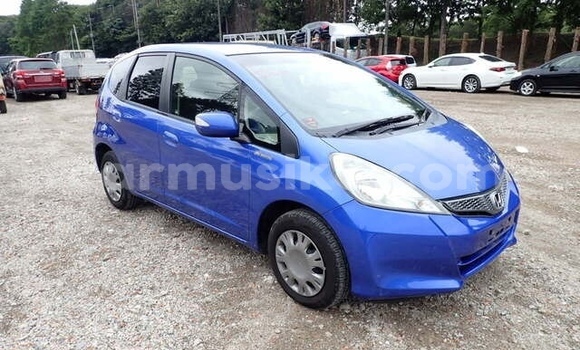 Nunua Ilio tumika Honda Fit Bluu Gari ndani ya Harare nchini Harare