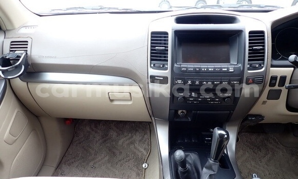 Buy Used Toyota Land Cruiser Prado White Car in Harare in Harare Buy Used Toyota Land Cruiser Prado White Car in Harare in Harare