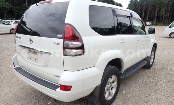 Buy Used Toyota Land Cruiser Prado White Car in Harare in Harare Buy Used Toyota Land Cruiser Prado White Car in Harare in Harare