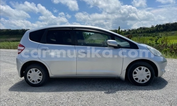 Acheter Occasion Voiture Honda Fit Gris à Beitbridge, Matabeleland South Acheter Occasion Voiture Honda Fit Gris à Beitbridge, Matabeleland South