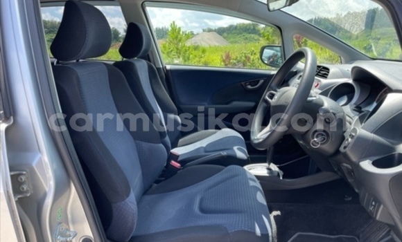 Acheter Occasion Voiture Honda Fit Gris à Beitbridge, Matabeleland South Acheter Occasion Voiture Honda Fit Gris à Beitbridge, Matabeleland South