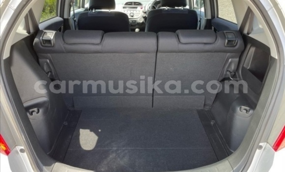 Acheter Occasion Voiture Honda Fit Gris à Beitbridge, Matabeleland South Acheter Occasion Voiture Honda Fit Gris à Beitbridge, Matabeleland South