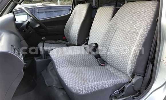 Tenga Tsaru Toyota Hiace Zvimwe Mota in Beitbridge in Matabeleland South Tenga Tsaru Toyota Hiace Zvimwe Mota in Beitbridge in Matabeleland South