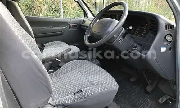 Tenga Tsaru Toyota Hiace Zvimwe Mota in Beitbridge in Matabeleland South Tenga Tsaru Toyota Hiace Zvimwe Mota in Beitbridge in Matabeleland South