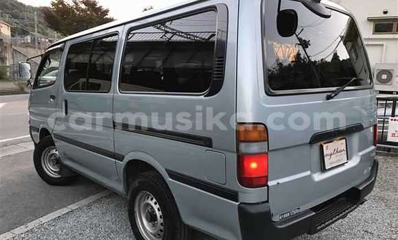 Tenga Tsaru Toyota Hiace Zvimwe Mota in Beitbridge in Matabeleland South Tenga Tsaru Toyota Hiace Zvimwe Mota in Beitbridge in Matabeleland South