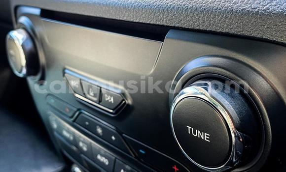 Acheter Occasion Voiture Ford Everest Blanc à Beitbridge, Matabeleland South Acheter Occasion Voiture Ford Everest Blanc à Beitbridge, Matabeleland South