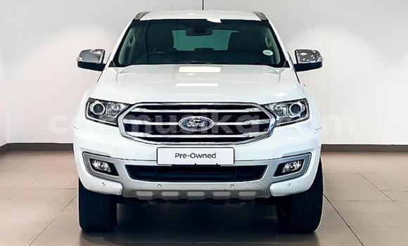 Acheter Occasion Voiture Ford Everest Blanc à Beitbridge, Matabeleland South Acheter Occasion Voiture Ford Everest Blanc à Beitbridge, Matabeleland South