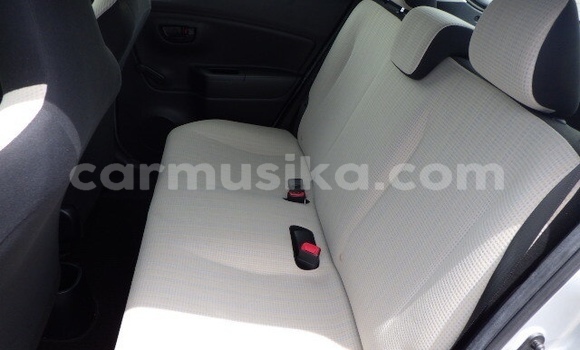 Tenga Tsaru Toyota Vitz Sirivha Mota in Harare in Harare Tenga Tsaru Toyota Vitz Sirivha Mota in Harare in Harare